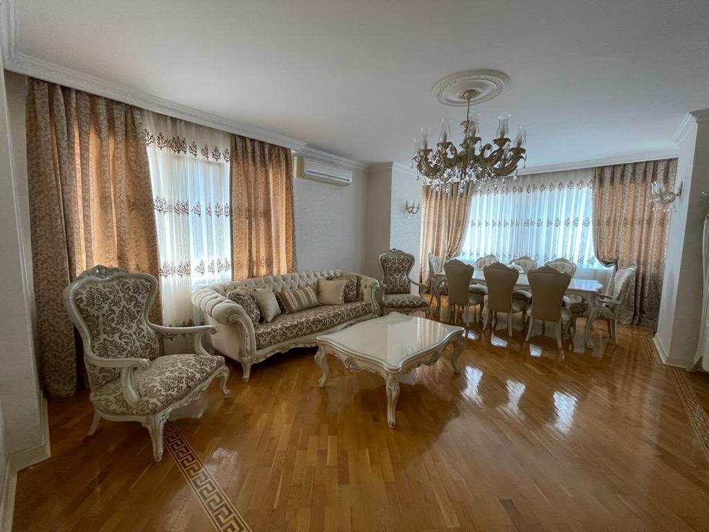 Convenient Corner Apartment Baku Exterior photo